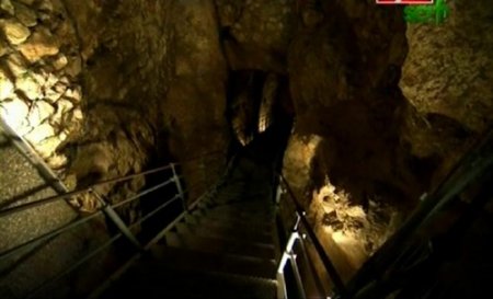 ������ ����������.����������� �������� ��� ������ / Cities of the Underworld.(2008) SATRip