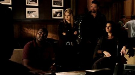 ����� � ������ / True Justice (2011/DVDRip/1400Mb)