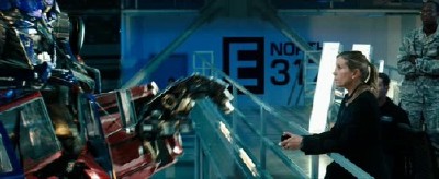 ������������ 3: Ҹ���� ������� ���� / Transformers: Dark of the Moon (2011/1400/DVDRip)