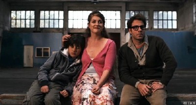 ����� ���� / Beli lavovi (2011/DVDRip/1400Mb)