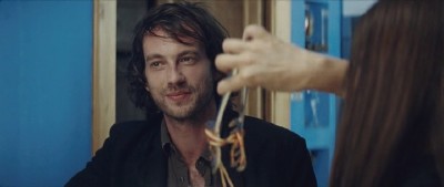 �� ���� ������� / Un ete brulant (2011/DVDRip)