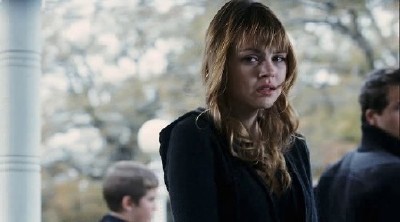 ������ ���� / Beneath the Darkness (2011/DVDRip)