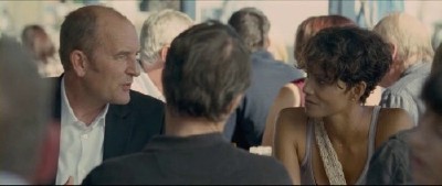 ��������������� ���� / Dark Tide (2012/HDRip)
