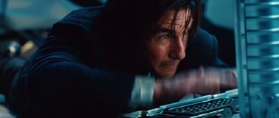 ������ �����������: �������� ������ / Mission: Impossible - Ghost Protocol (2011/HDRip/2100/1400)