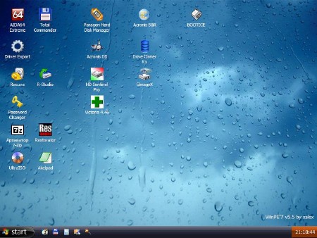 LIVE USB 1 (x86/x64/RUS/30.03.2012)