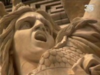 BBC: ������� ������. ������������� ����� (����� 2) / Filthy Cities. Revolutionary Paris (2011) SATRip 