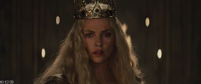 ���������� � ������� / Snow White and the Huntsman [EXTENDED] (2012/HDRip)