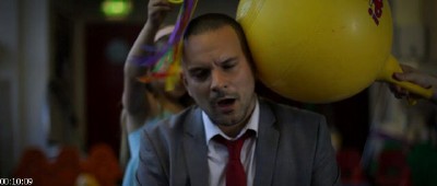 ������� � ����� ����������� / White Collar Hooligan (2012/HDRip/1400Mb/700Mb)