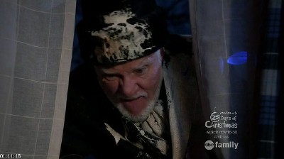 ���� ���� 5: ���� � ������� / Home Alone: The Holiday Heist (2012/HDTVRip/700mb)