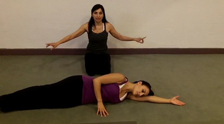 Sylvia Favela - Body Weight Pilates (2012/DVDRip/ENG) 