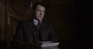 � ���� / In the Shadow / Ve stinu (20102) HDRip