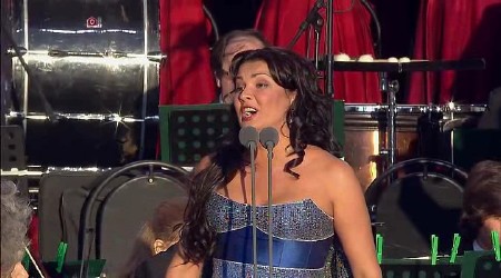 ������� ���� �������� � ������� �������������� �� ������� ������� / Live From Red Square Moscow (2013) BDRip