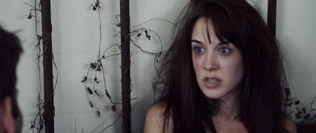 ��� ����� � ��� / House of Good and Evil (2013/HDRip/2100Mb/1400Mb/745Mb)